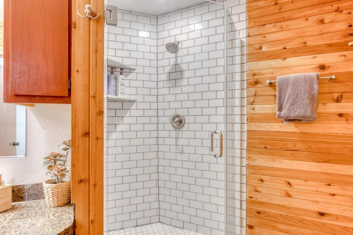Great Blue Lodge - Spacious Ski Lodge, Hot Tub, Sauna, Game Room & More Government Camp Exterior foto