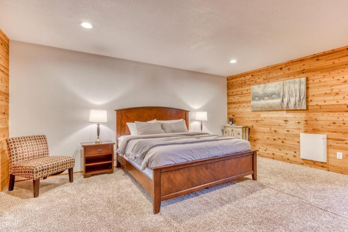 Great Blue Lodge - Spacious Ski Lodge, Hot Tub, Sauna, Game Room & More Government Camp Exterior foto